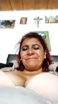 BiancaSteel online show from November 9, 2025, 4:05 am