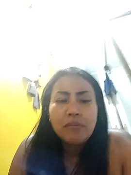 Ariana Rodriguez online show from November 24, 2025, 1:00 pm