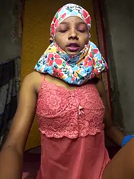 Cutesoma01 online show from March 1, 2026, 11:05 pm