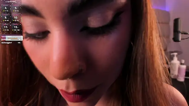 Violeta-Marquez online show from April 13, 2026, 11:58 am