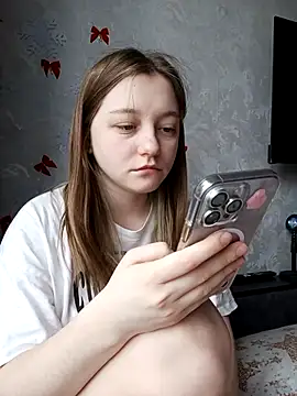 Snapshot of Bonechka chatting on December 19, 2025, 7:55 am Bonechka online show from December 19, 2025, 7:55 am