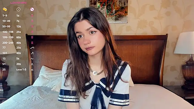 CathrynCovil online show from November 18, 2025, 7:44 am