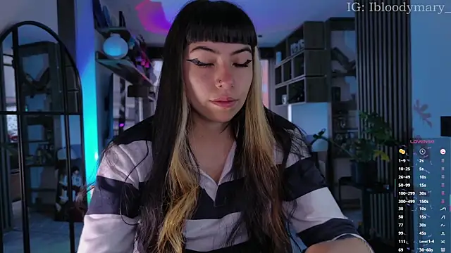 Snapshot of Saraa_Desiree chatting on May 13, 2026, 8:05 pm Saraa Desiree online show from May 13, 2026, 8:05 pm