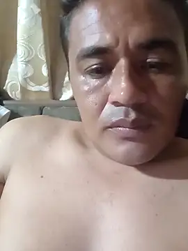 Snapshot of candy_-_king chatting on February 3, 2026, 4:21 am candy - king online show from February 3, 2026, 4:21 am