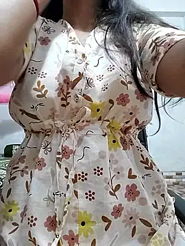 sexy-trisha1 online show from May 15, 2026, 7:12 pm