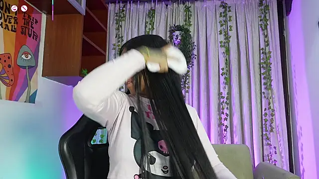 SarahLynn7 online show from February 20, 2026, 10:55 pm