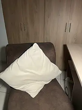 KittyTwerk 2 online show from April 14, 2026, 12:37 am