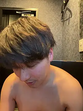 Snapshot of waka3232 chatting on December 5, 2025, 1:43 pm waka3232 online show from December 5, 2025, 1:43 pm