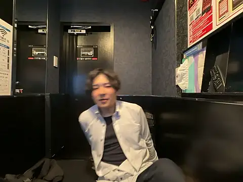 Snapshot of waka3232 chatting on November 16, 2025, 11:15 am waka3232 online show from November 16, 2025, 11:15 am