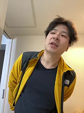 waka3232 online show from March 5, 2026, 1:35 am