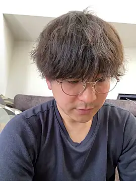 waka3232 online show from March 19, 2026, 4:12 am