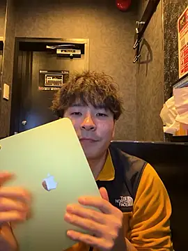 waka3232 online show from November 22, 2025, 1:26 am