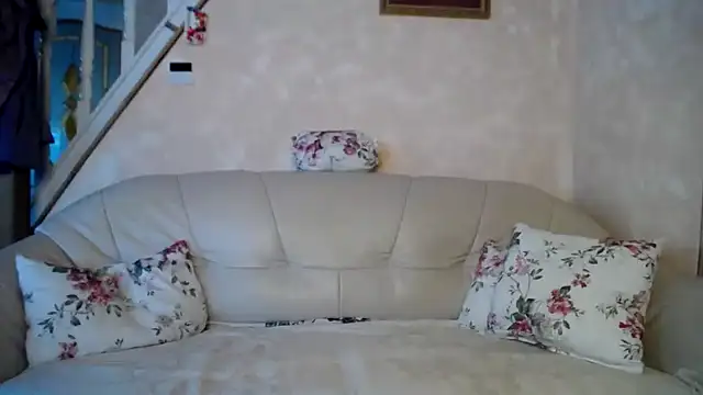 Kathylovexxx online show from April 9, 2026, 6:19 am