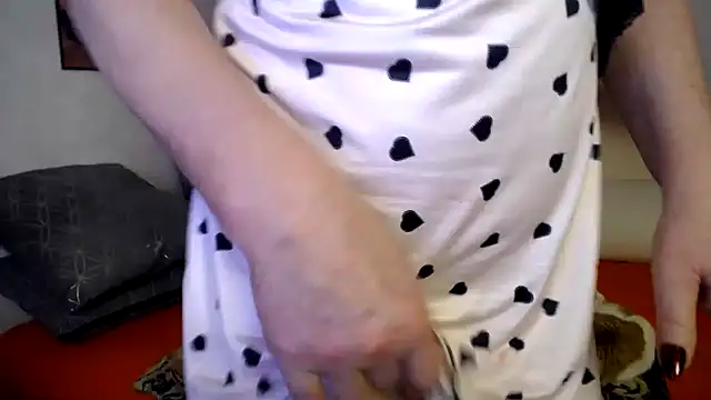 Snapshot of Kathylovexxx chatting on February 8, 2026, 4:32 am Kathylovexxx online show from February 8, 2026, 4:32 am