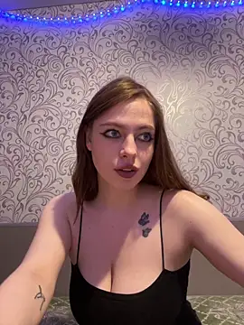 Snapshot of Eva_Hot96 chatting on October 28, 2025, 9:14 pm Eva Hot96 online show from October 28, 2025, 9:14 pm