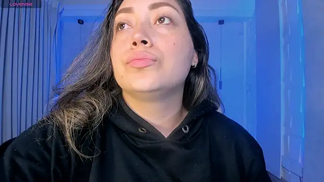 Snapshot of heidy_johns chatting on February 4, 2026, 3:23 am heidy johns online show from February 4, 2026, 3:23 am