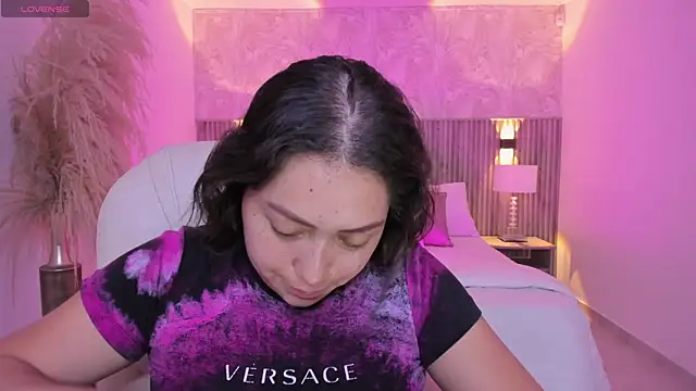 Snapshot of heidy_johns chatting on February 26, 2026, 7:25 pm heidy johns online show from February 26, 2026, 7:25 pm