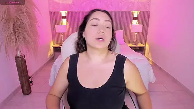 Snapshot of heidy_johns chatting on February 25, 2026, 7:25 pm heidy johns online show from February 25, 2026, 7:25 pm