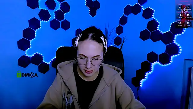 mona cloud online show from February 14, 2026, 9:04 pm