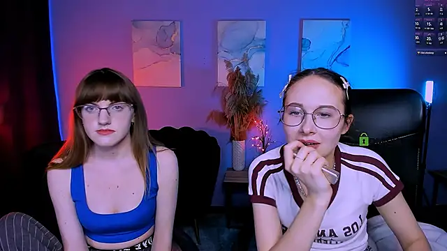 mona cloud online show from December 3, 2025, 8:19 pm