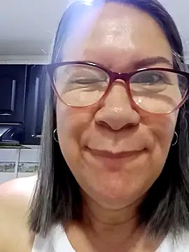 Snapshot of victoria_wayne chatting on November 17, 2025, 9:35 am victoria wayne online show from November 17, 2025, 9:35 am