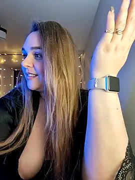 Juicy PeachLux online show from January 11, 2026, 6:59 pm