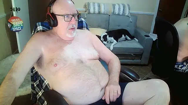 superbearboss online show from February 9, 2026, 4:21 am