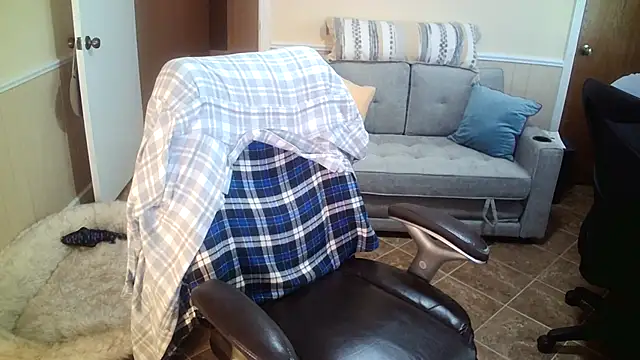 superbearboss online show from April 9, 2026, 4:35 pm