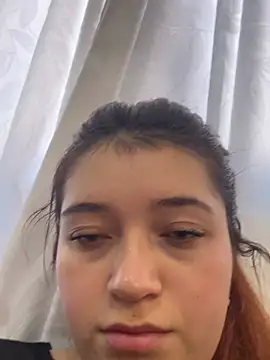 Karina Leon online show from June 17, 2026, 8:19 pm