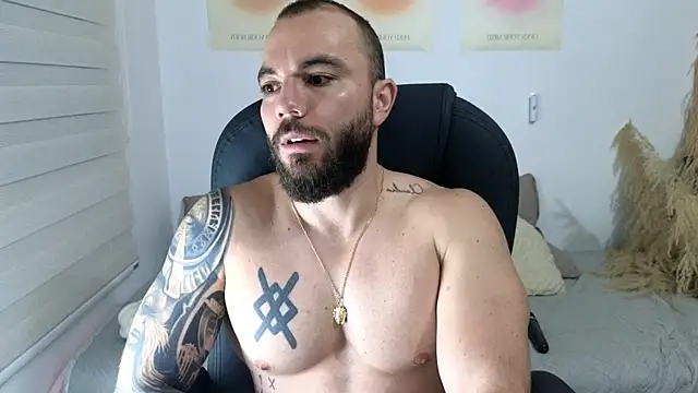 Isaac Carter online show from November 28, 2025, 10:48 am