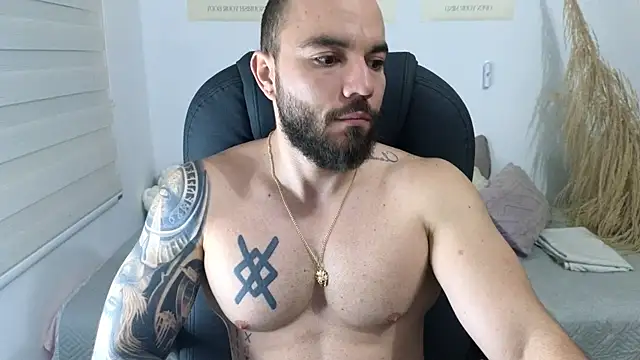 Isaac Carter online show from December 3, 2025, 11:09 am