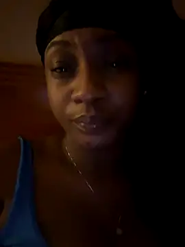 Dymmmm online show from October 19, 2025, 11:51 pm