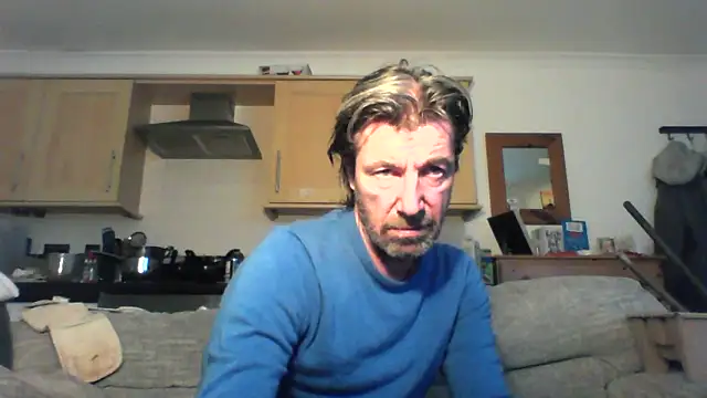 Snapshot of Grower_and_shower chatting on October 18, 2025, 9:39 pm Grower and shower online show from October 18, 2025, 9:39 pm