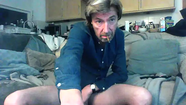 Snapshot of Grower_and_shower chatting on October 13, 2025, 12:45 am Grower and shower online show from October 13, 2025, 12:45 am