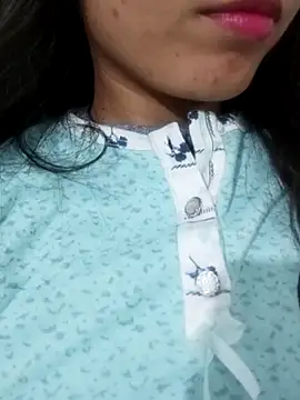 saraaxx1 online show from February 22, 2026, 7:48 pm