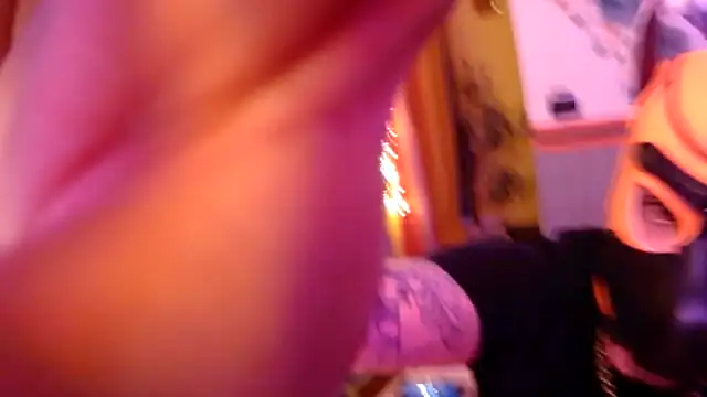 Snapshot of danix_wild_wolf chatting on February 4, 2026, 9:10 pm danix wild wolf online show from February 4, 2026, 9:10 pm