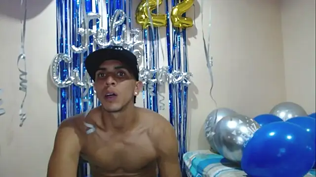 Monkey uchiha777 online show from September 13, 2025, 12:21 am