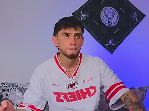 Snapshot of samevansx_ chatting on October 28, 2025, 3:55 pm samevansx online show from October 28, 2025, 3:55 pm