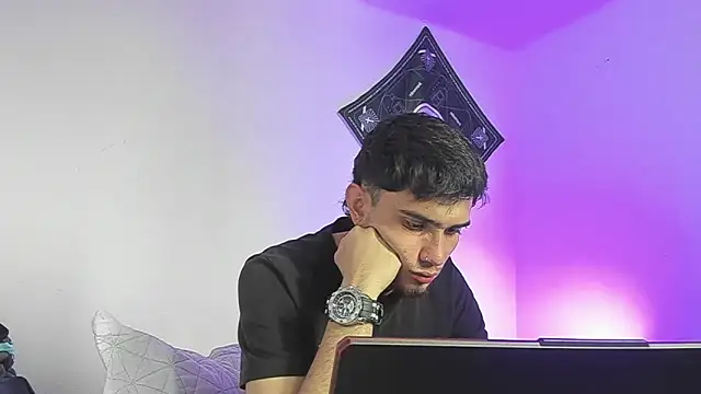 samevansx  online show from May 22, 2026, 4:38 pm