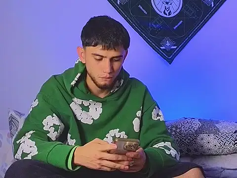 Snapshot of samevansx_ chatting on October 29, 2025, 11:03 pm samevansx online show from October 29, 2025, 11:03 pm