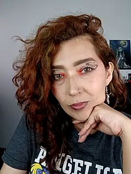 Luz delunaa online show from March 14, 2026, 5:41 pm