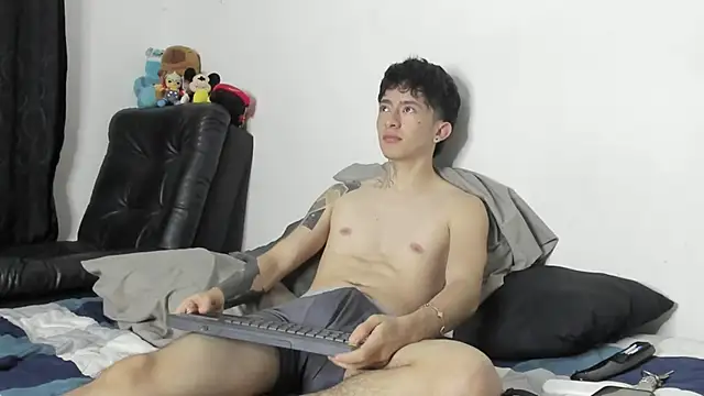 troy rouge online show from February 12, 2026, 11:10 am