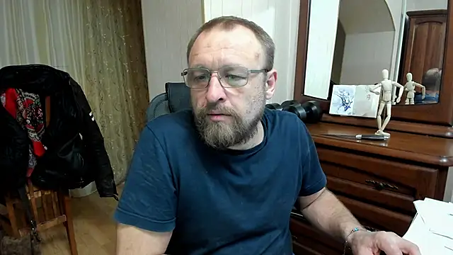 Snapshot of Grandor_M chatting on March 22, 2025, 4:04 pm Grandor M online show from March 22, 2025, 4:04 pm