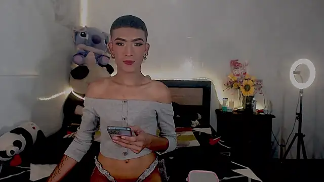 Snapshot of KimberlyXtreme chatting on September 13, 2025, 2:44 am KimberlyXtreme online show from September 13, 2025, 2:44 am