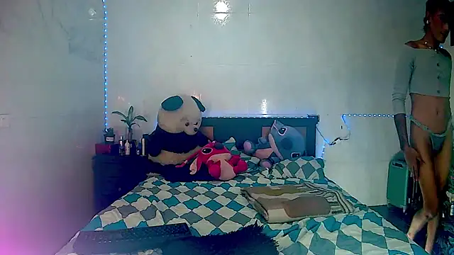 Snapshot of KimberlyXtreme chatting on November 28, 2025, 2:34 am KimberlyXtreme online show from November 28, 2025, 2:34 am