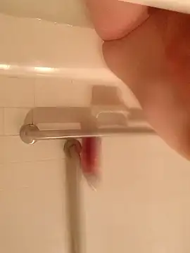 Snapshot of KITTYBOOBOOFUXX chatting on November 15, 2025, 2:04 am KITTYBOOBOOFUXX online show from November 15, 2025, 2:04 am