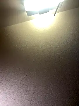 Snapshot of KITTYBOOBOOFUXX chatting on December 21, 2025, 8:42 pm KITTYBOOBOOFUXX online show from December 21, 2025, 8:42 pm