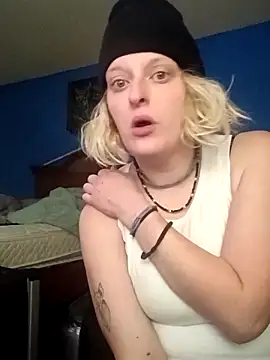 Snapshot of KITTYBOOBOOFUXX chatting on November 4, 2025, 11:58 am KITTYBOOBOOFUXX online show from November 4, 2025, 11:58 am