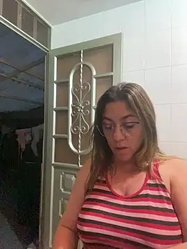 Luna-nevada online show from April 20, 2026, 10:29 am