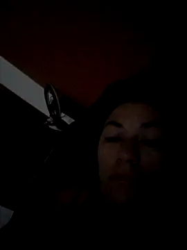 Luna-nevada online show from November 3, 2025, 11:36 am